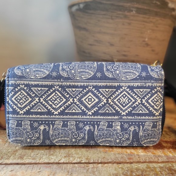 🦚 Elephant Designed Wallet - Picture 3 of 3